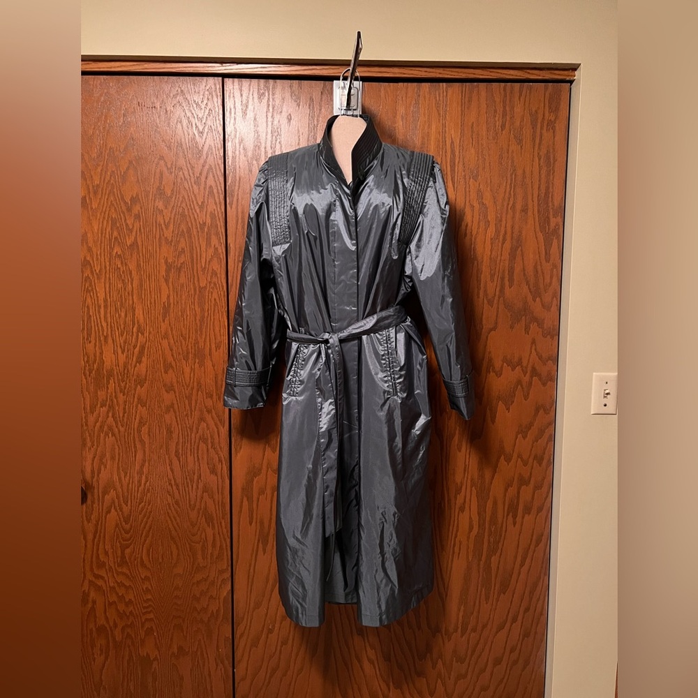 VINTAGE 1980’s Fleet Street metallic appearance trench coat, Size 12